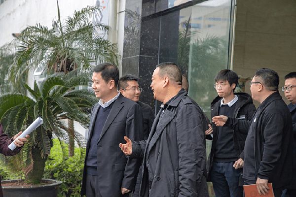 Yueqing Mayor Fang Hui and His Group Visit C-lin Electrical